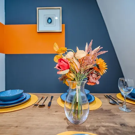3 Bedroom 2 Bathroom I Super Central Location I Sleep 9 Guests Brighton Exterior photo