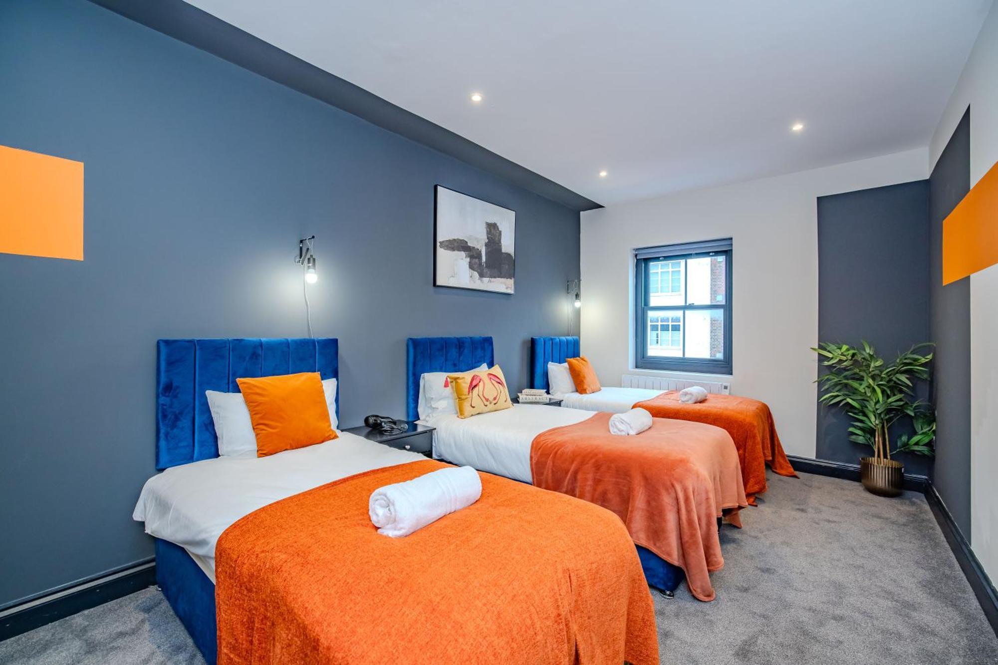 3 Bedroom 2 Bathroom I Super Location I Sleep 9 Guests * Brighton